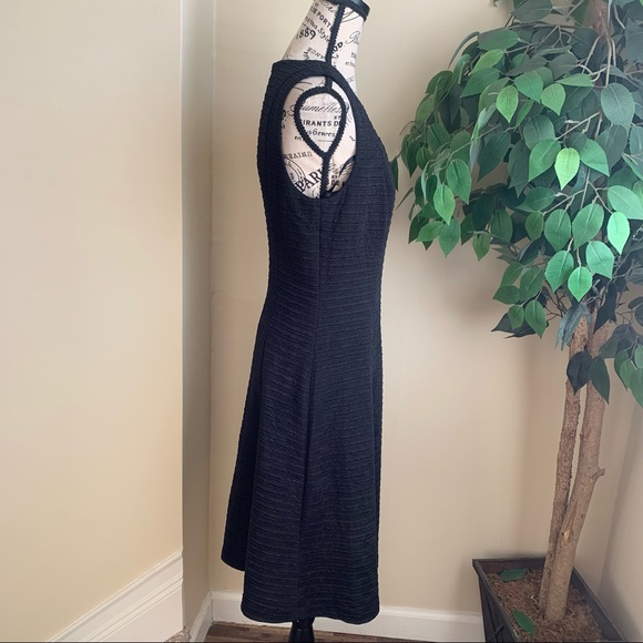 Karl Lagerfeld Pearl Button Textured A-Line Dress Black Sz 6 - Picture 7 of 16